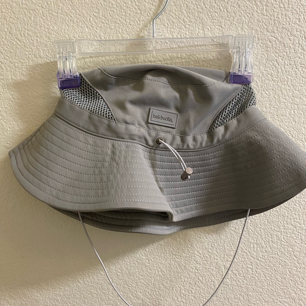 Hairbrella Light Gray‎ Bucket Hat